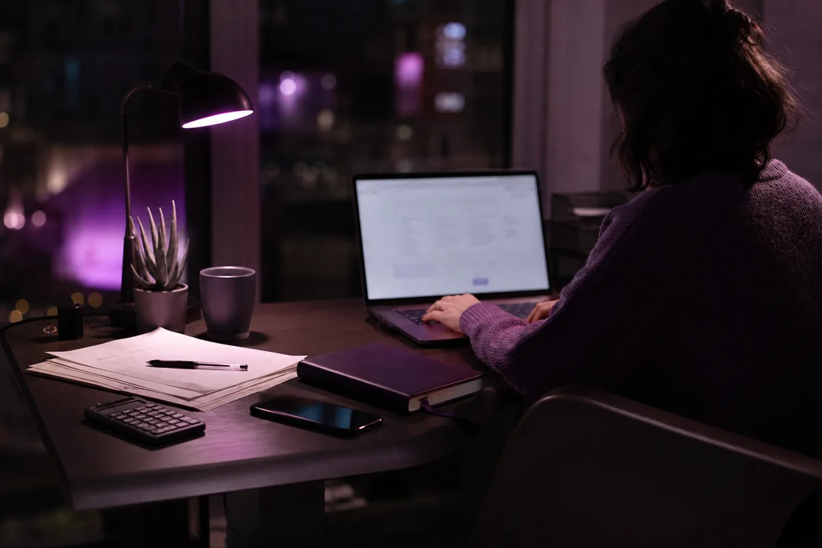 Devenir community manager freelance : quel statut choisir